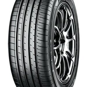YOKOHAMA-BLUEARTH-XT AE61 XL 215/55 R18 99V